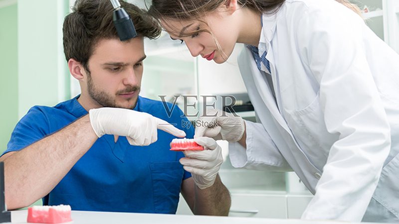拔牙费用明细：揭秘影响拔牙价格的关键因素**