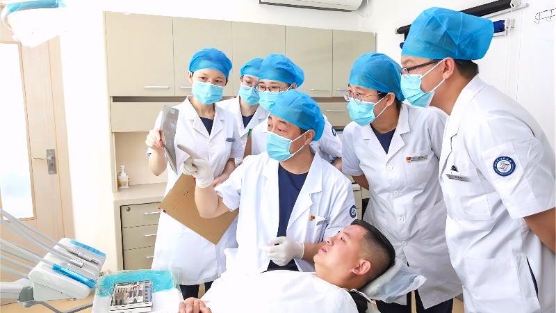隐形牙套矫正牙齿后，咬合调整需要多久？**